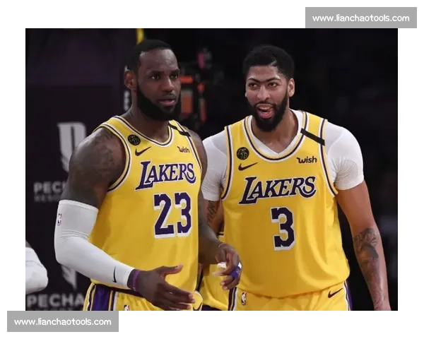 湖人百亿新主首考：詹姆斯补强与盈利平衡的生死局